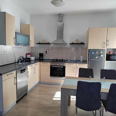 Apartmani Spomenka Селине Экстерьер фото