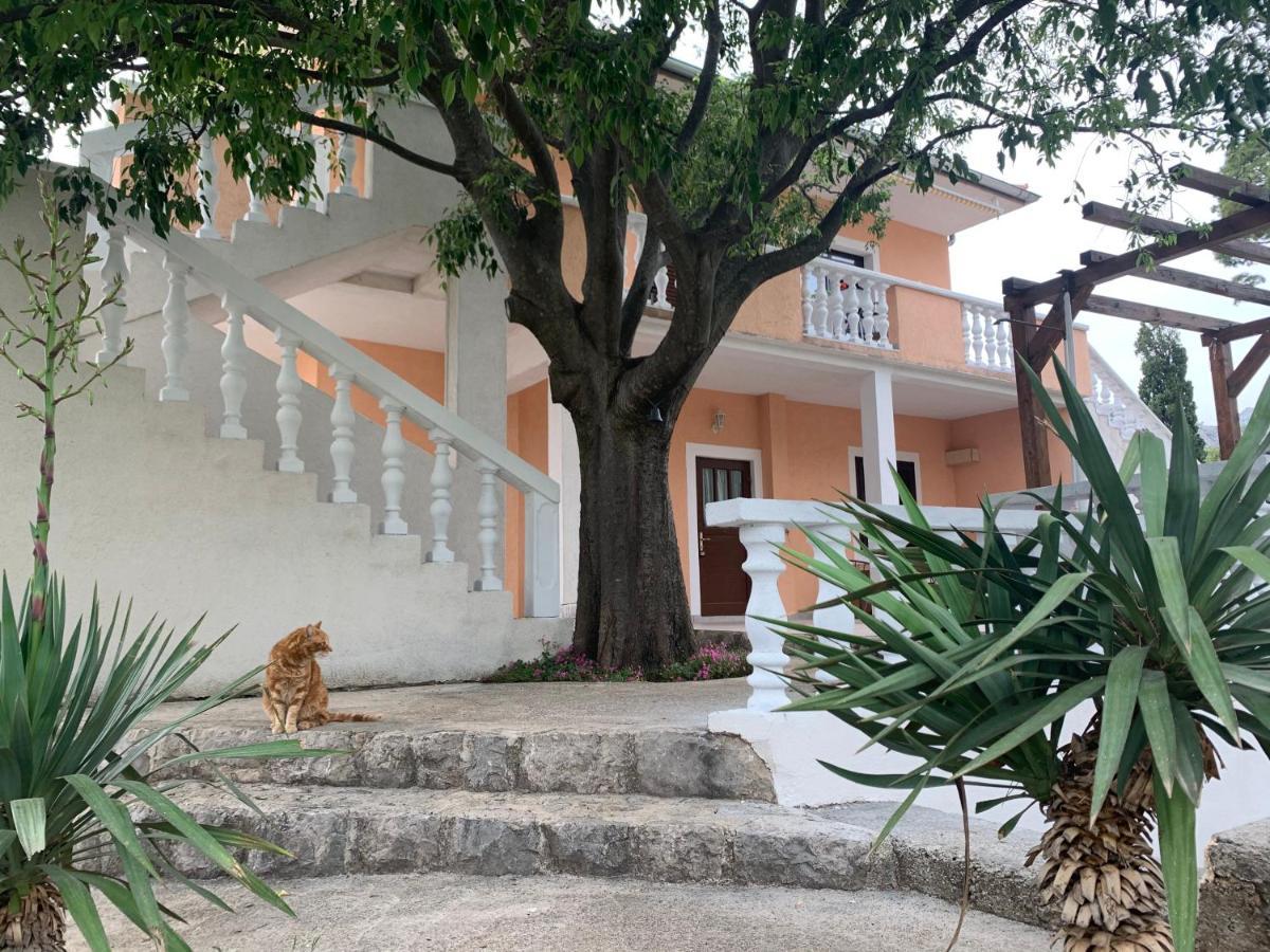 Apartmani Spomenka Селине Экстерьер фото