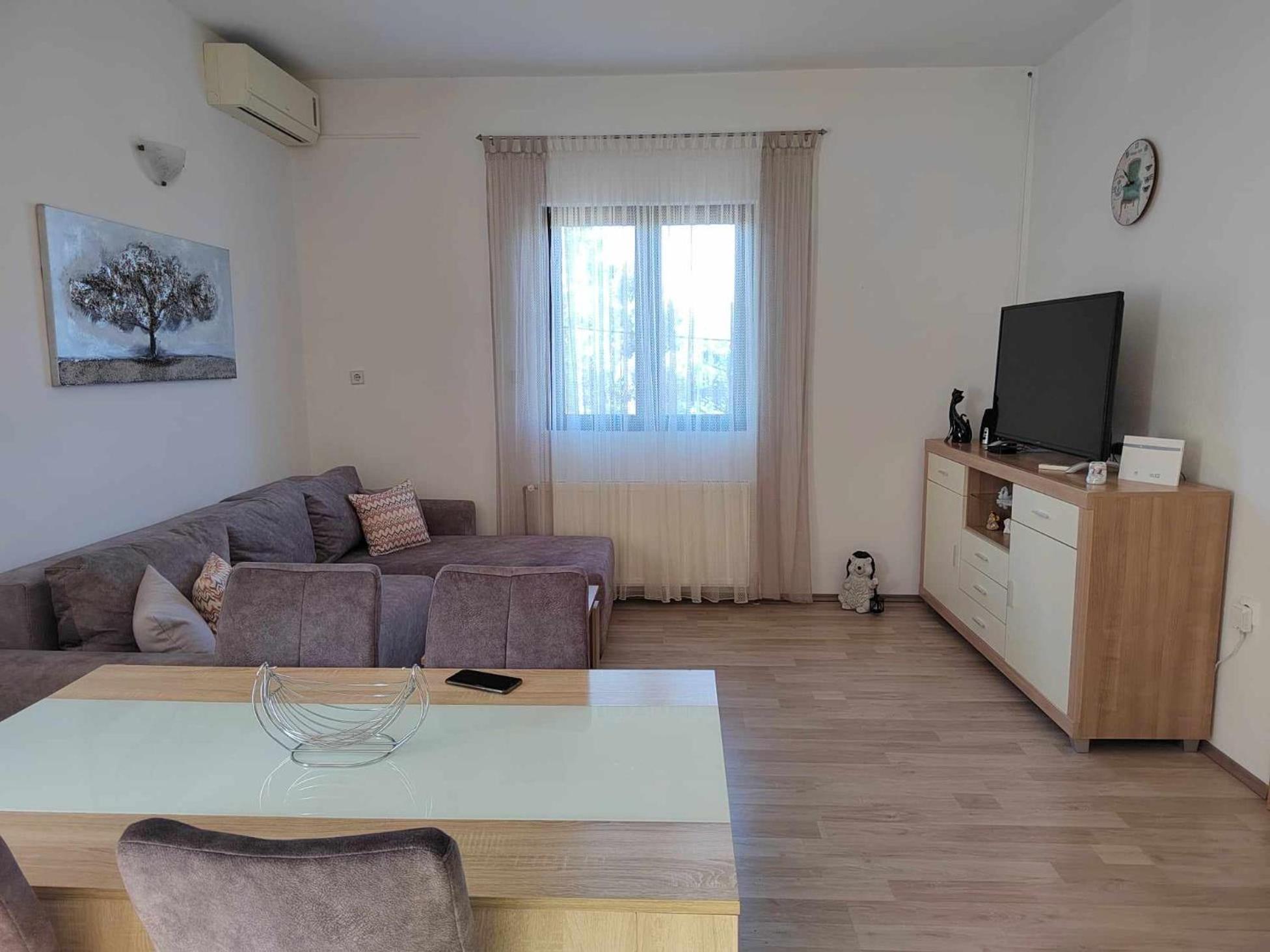 Apartmani Spomenka Селине Экстерьер фото