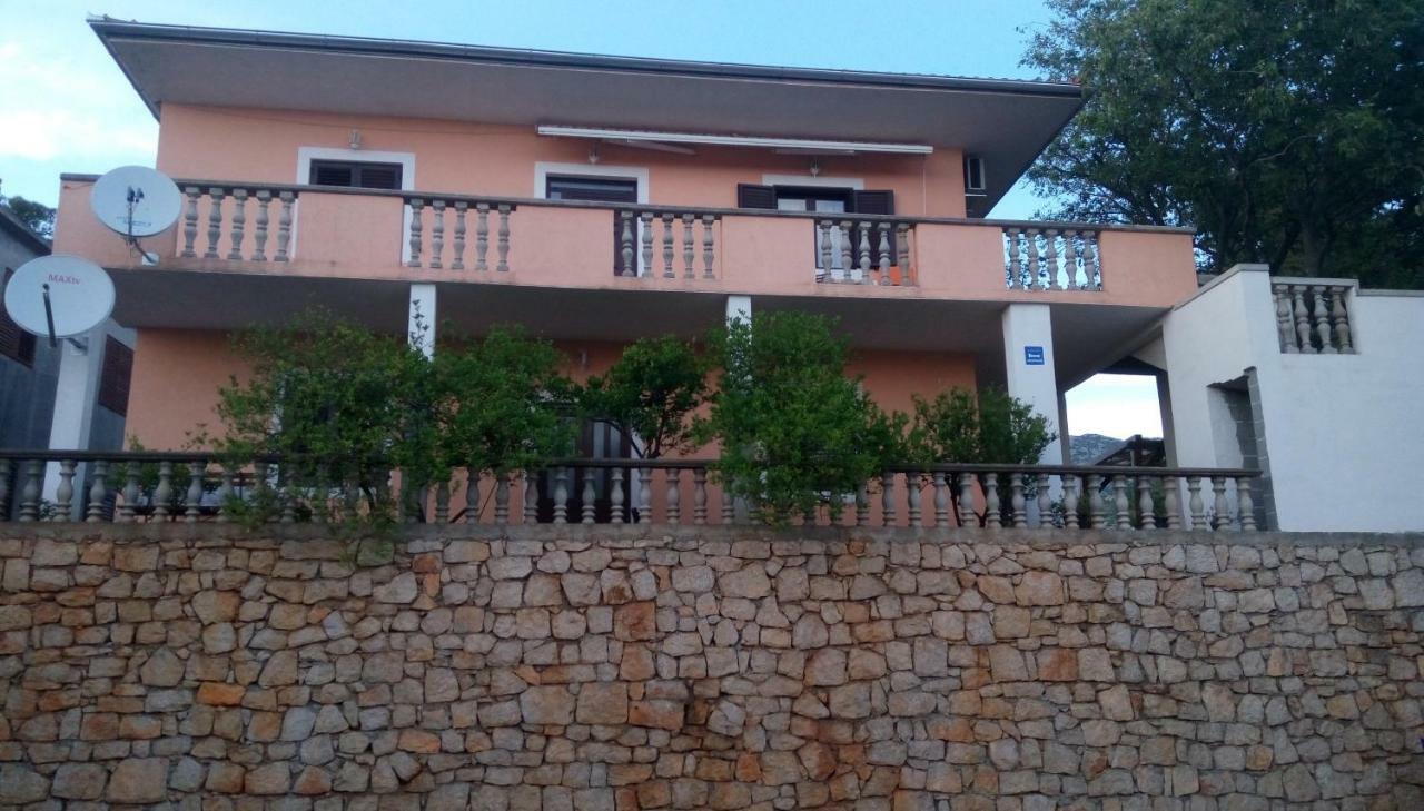 Apartmani Spomenka Селине Экстерьер фото