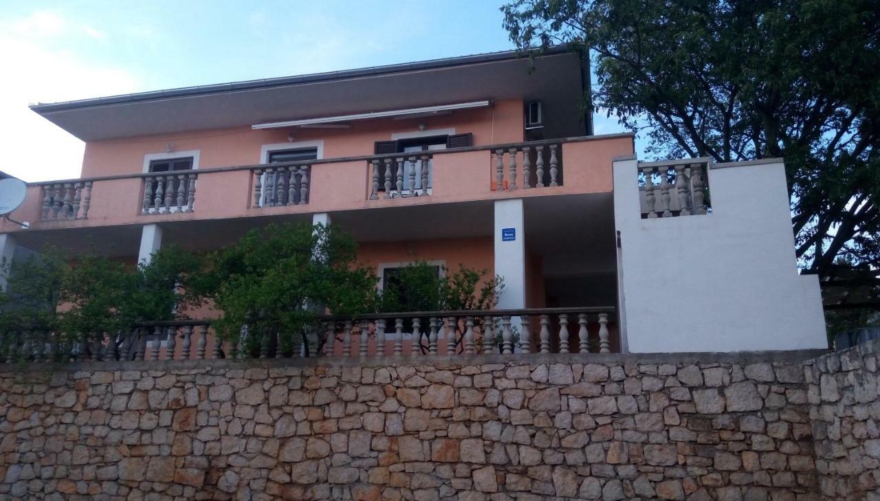 Apartmani Spomenka Селине Экстерьер фото