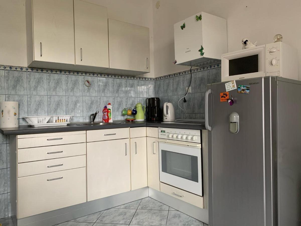 Apartmani Spomenka Селине Экстерьер фото